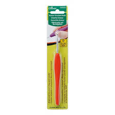 Clover Amour 3.25 mm/US D or 3 Crochet Hook 